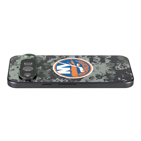 NHL New York Islanders Camo Pixel 9 Pro XL Skin